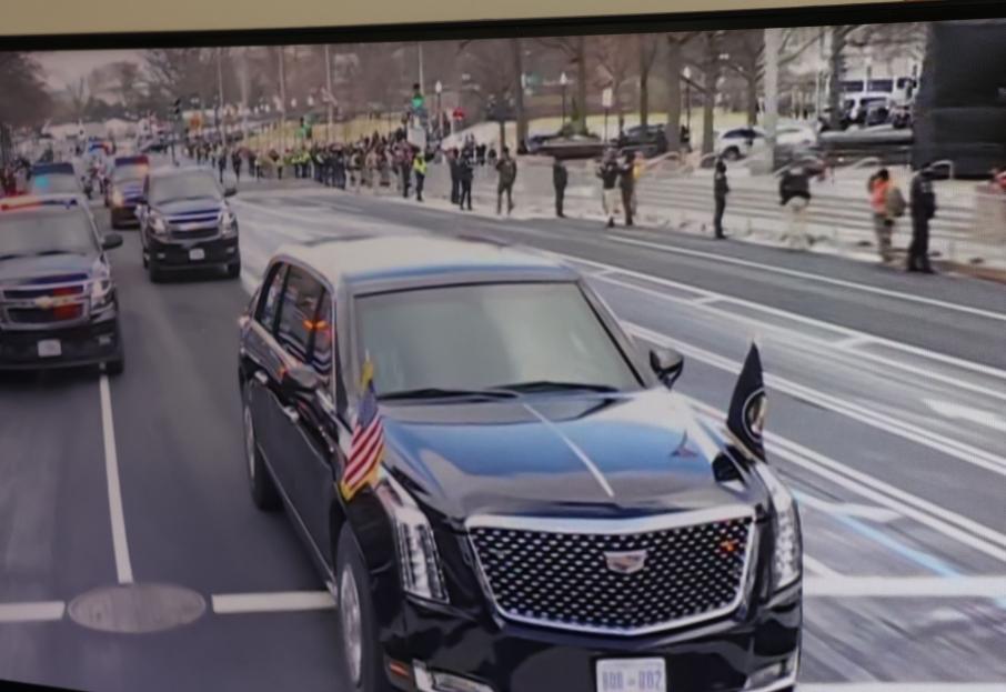 नवनिर्वाचित राष्ट्रपति ट्रम्पको  सपथग्रहण समारोह जारी